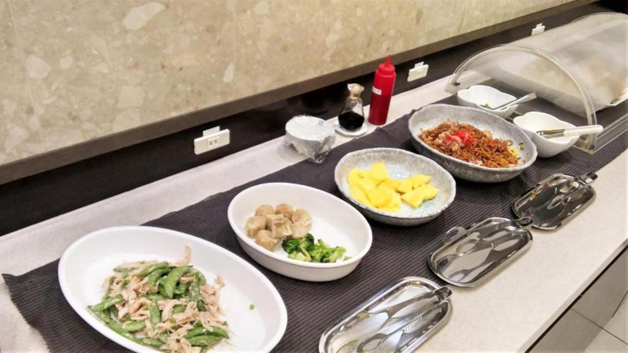 Toyoko Inn Osaka Semba Higashi Экстерьер фото