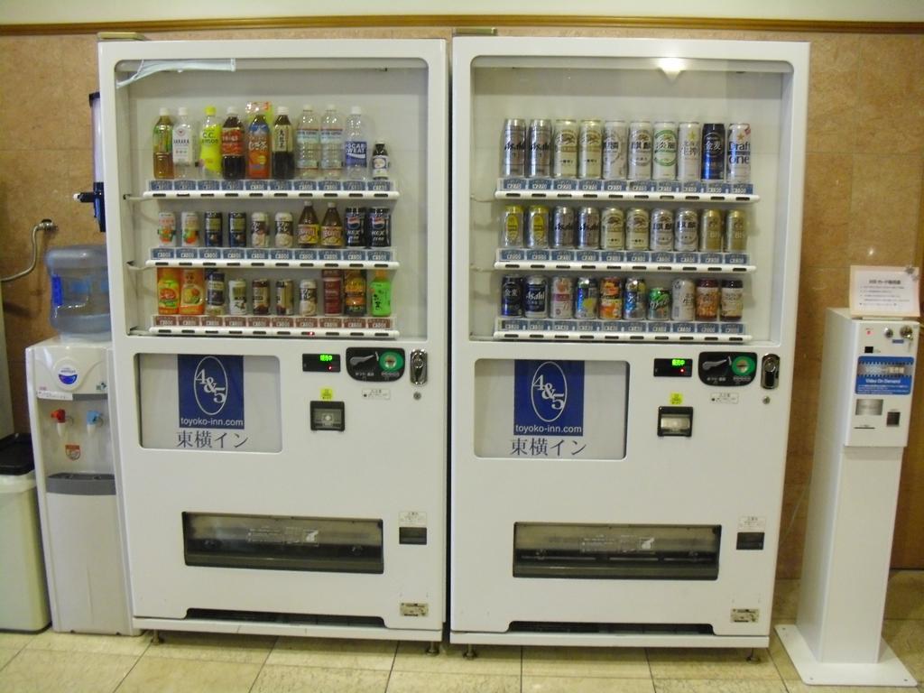 Toyoko Inn Osaka Semba Higashi Экстерьер фото